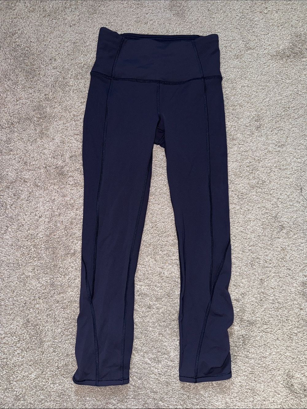 Lululemon On Your Mark 23” Navy crop legging